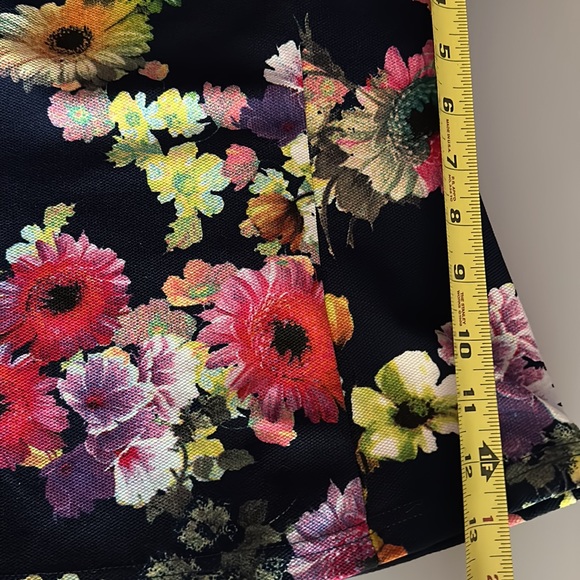 Gracia Floral Short Sleeve Ribbed Sleeve Top - Picture 7 of 11